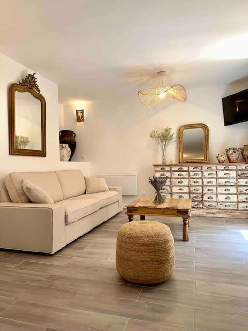 Lou Paseo : Appartement Brocante Centre Historique LʼIsle-sur-la-Sorgue Eksteriør bilde